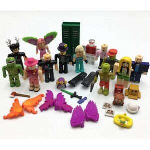 ROBLOX Lot Action Figures Accessories Weapons Pizza Scooter School Locker Wings